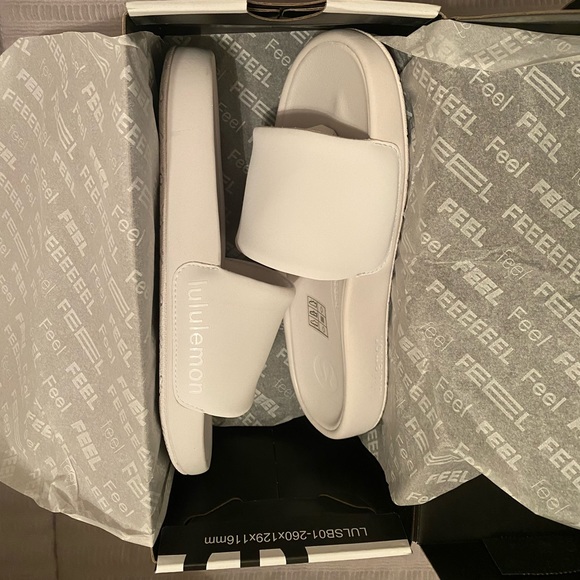Lululemon Restful Womens Slide - Picture 12 of 12
